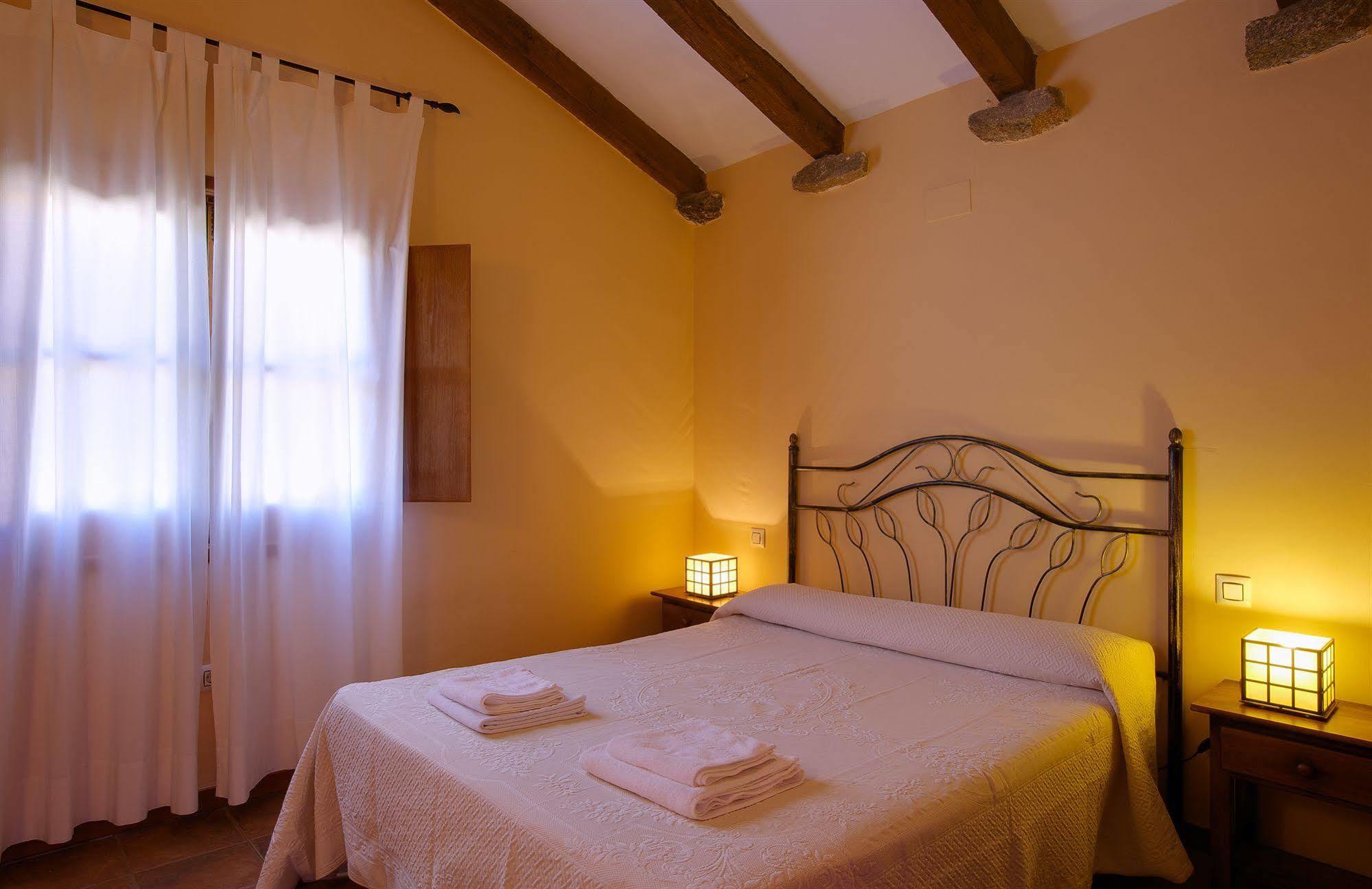 Aroma De Primavera En Casas Rurales Acebuche Casas del Monte Εξωτερικό φωτογραφία